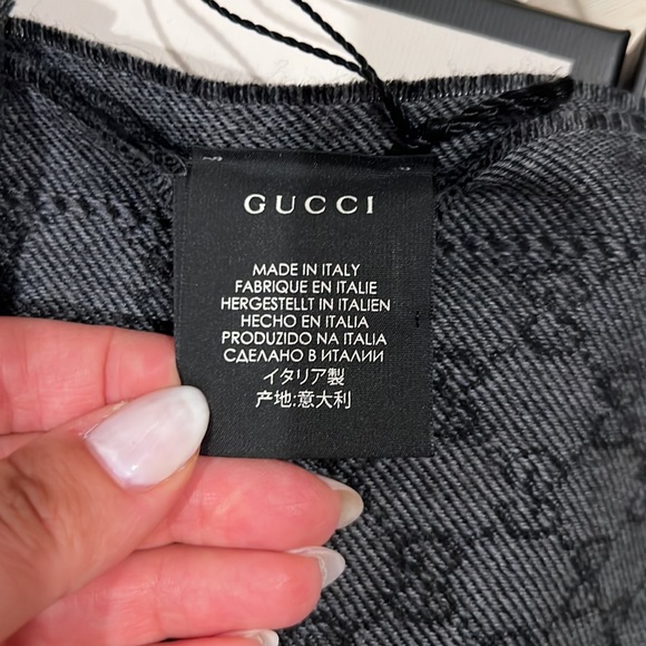 COPY - 🌟🌟GUCCI SCARF🌟🌟 - Picture 4 of 4